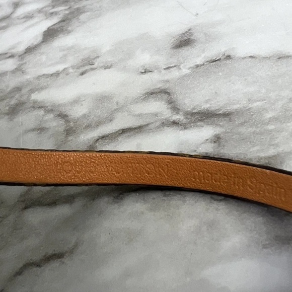 Gorgeous Louis Vuitton Luxury Bracelet Size 17 - Picture 5 of 9